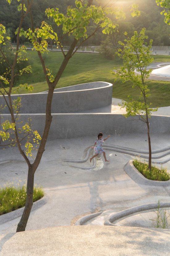 Liuquan Lake Water Discovery Park by HID Landscape Architecture