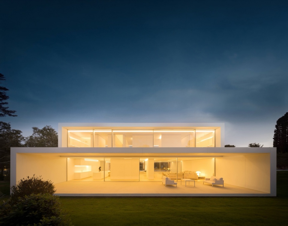 NIU N320 by Fran Silvestre Arquitectos