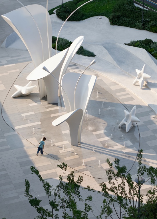 The Splash Plaza Sparked by Urban Energy