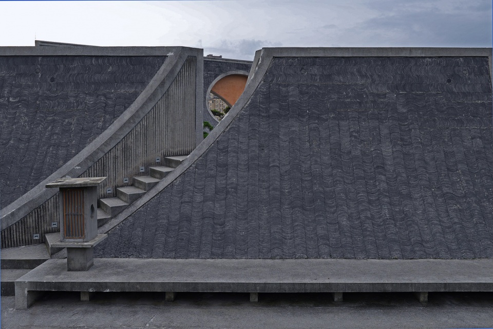 sea moon amphitheater in hangzhou bay by gardening architects