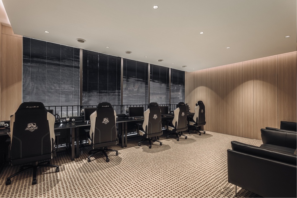yun hai esports by two design