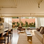 Cinco House by Memola Estúdio