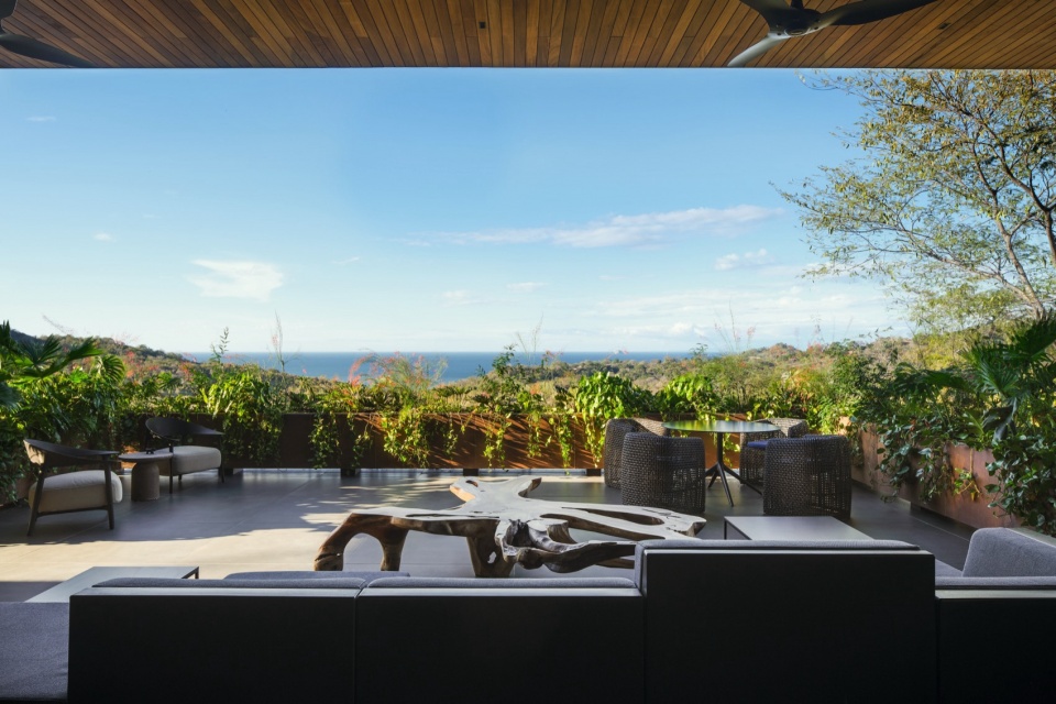 Casa Akiga by Studio Saxe
