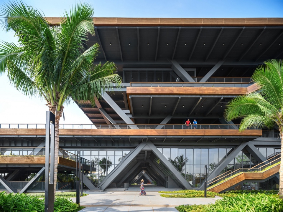Haikou Workers Activity Center by CADG
