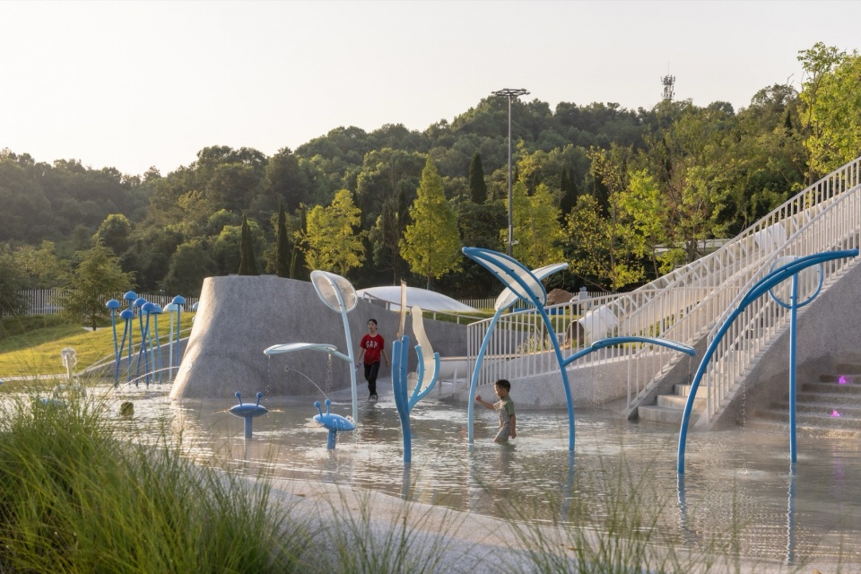 Liuquan Lake Water Discovery Park by HID Landscape Architecture