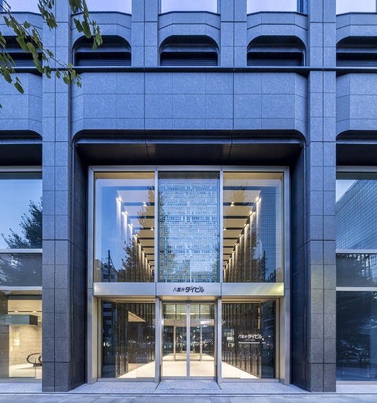 yaesu daibiru building by nikken sekki