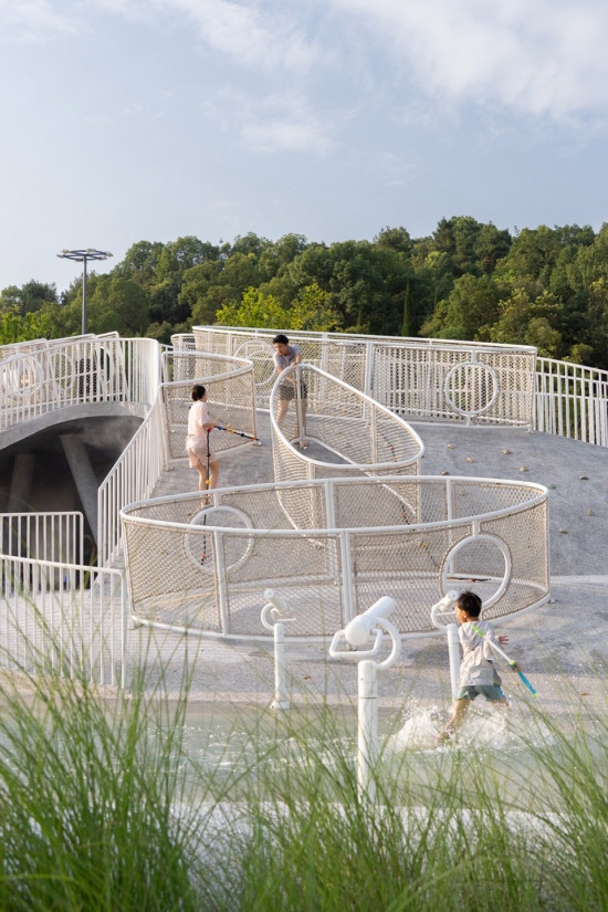 Liuquan Lake Water Discovery Park by HID Landscape Architecture