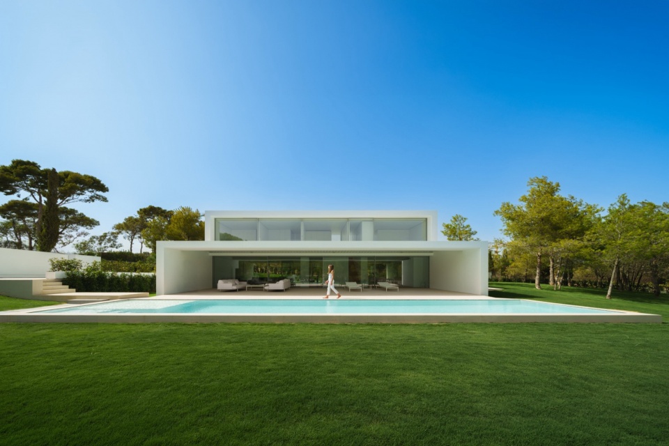 NIU N320 by Fran Silvestre Arquitectos