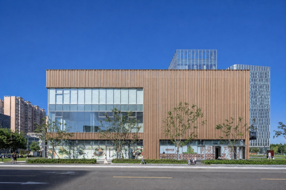 urban renewal practice of area d huaian financial center by ecadi