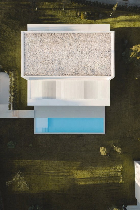 NIU N320 by Fran Silvestre Arquitectos
