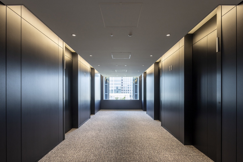 yaesu daibiru building by nikken sekki