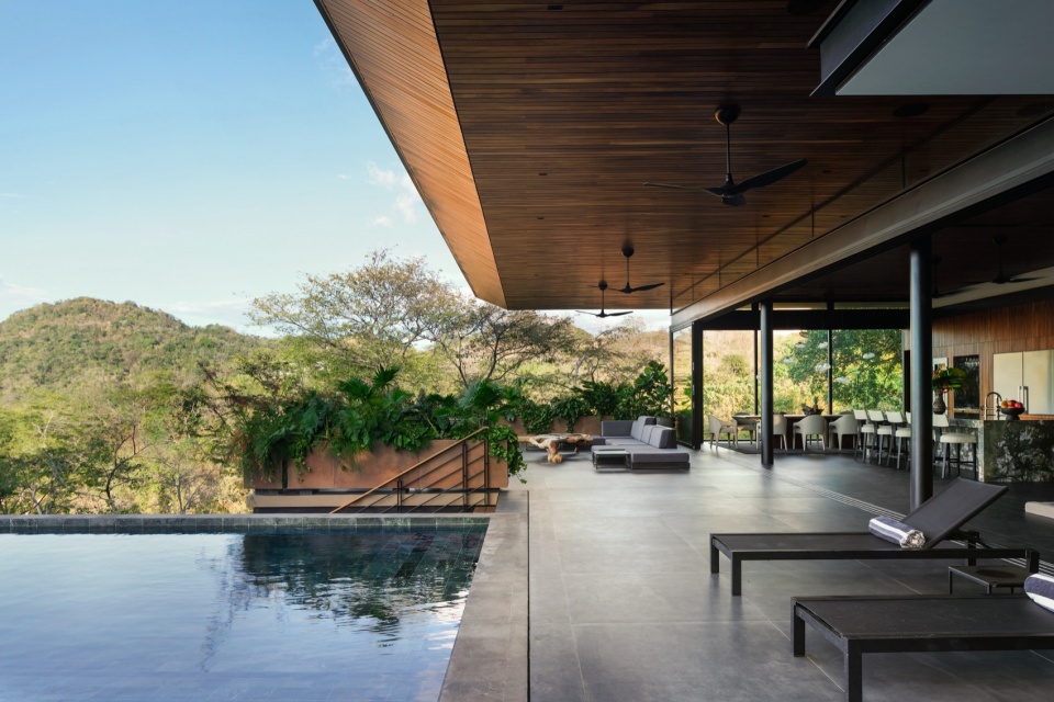 Casa Akiga by Studio Saxe
