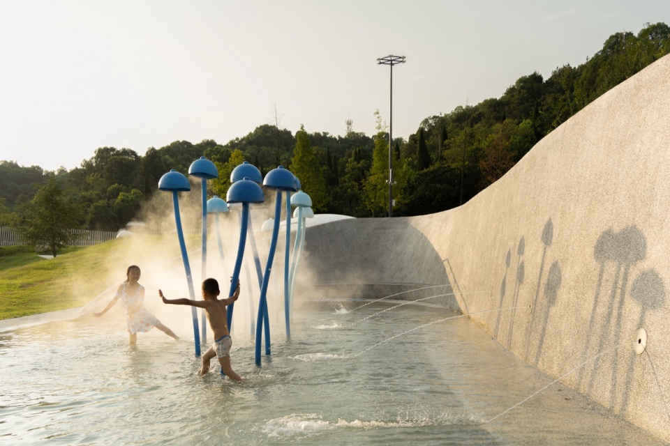 Liuquan Lake Water Discovery Park by HID Landscape Architecture