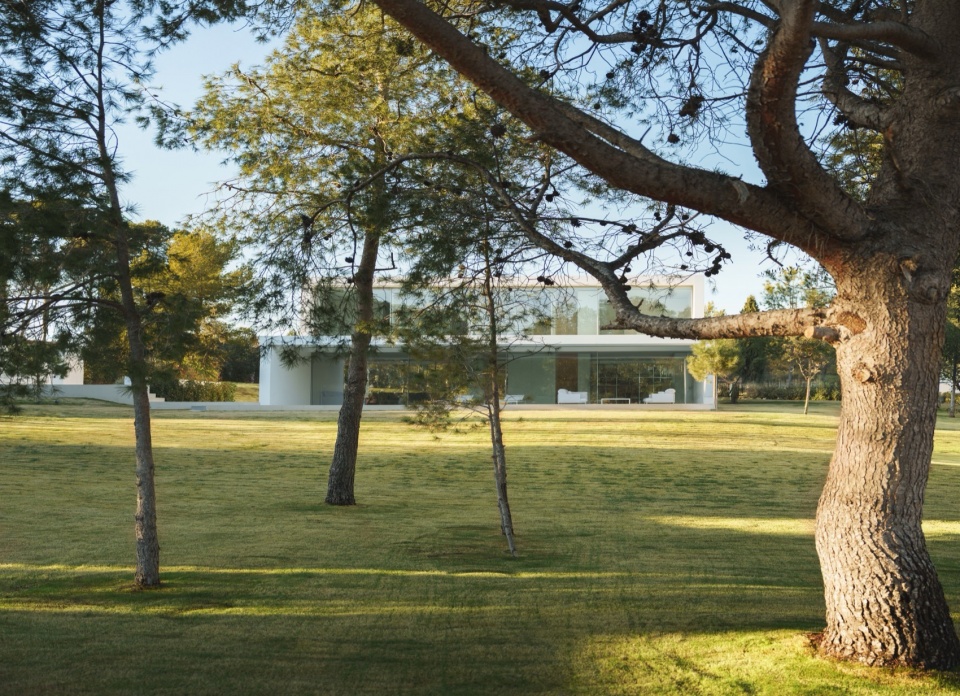 NIU N320 by Fran Silvestre Arquitectos