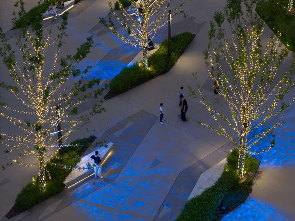Nanjing Alibaba Center Landscape Design by FLO