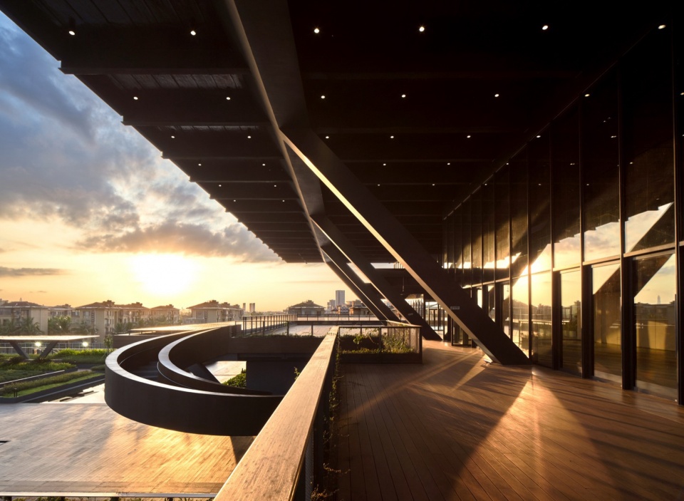 Haikou Workers Activity Center by CADG
