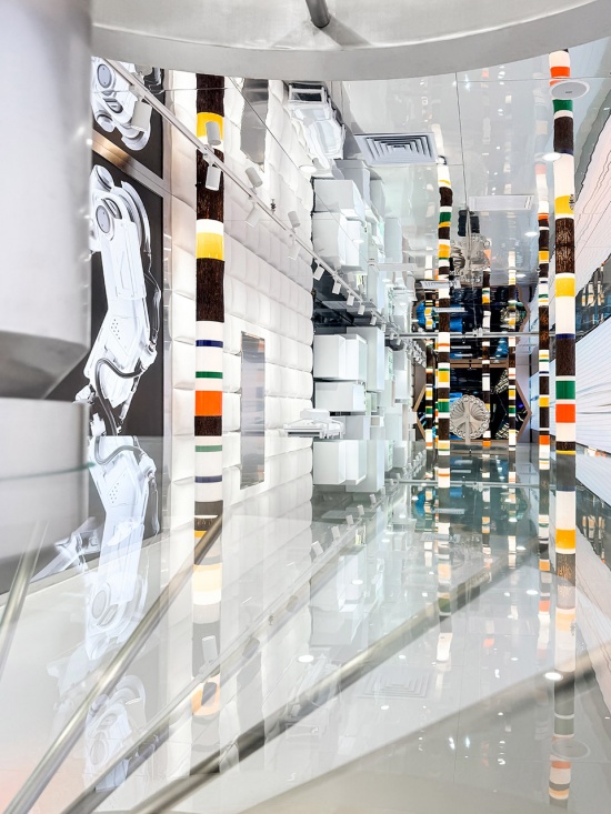 ongdeng ganwei fresh cut produce superfactory exhibition hall by fllllly design