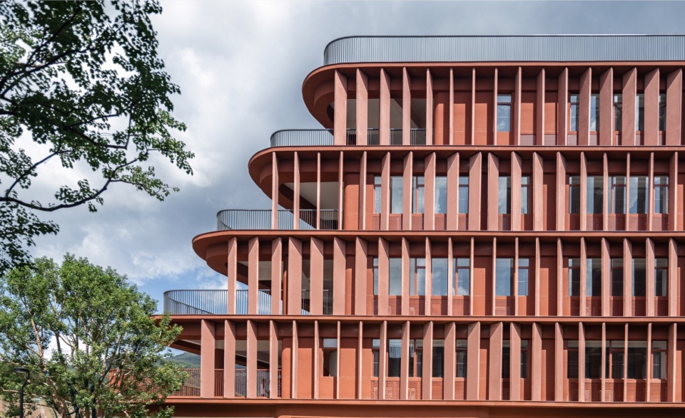 A Floating School Amidst Forests