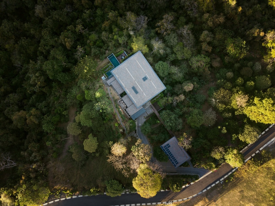 Casa Akiga by Studio Saxe