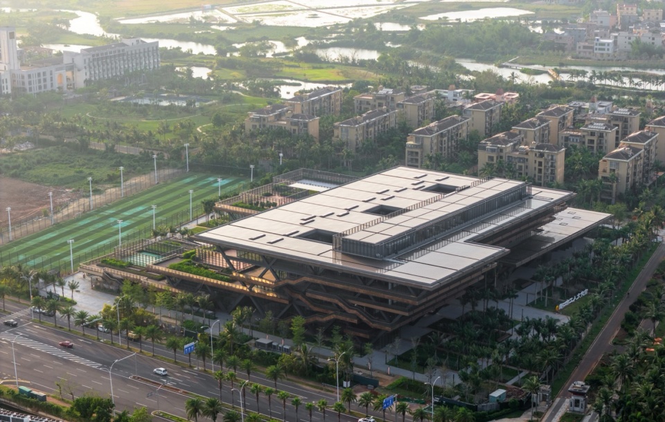 Haikou Workers Activity Center by CADG