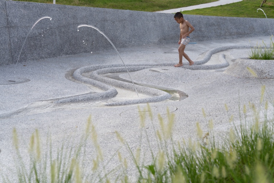 Liuquan Lake Water Discovery Park by HID Landscape Architecture