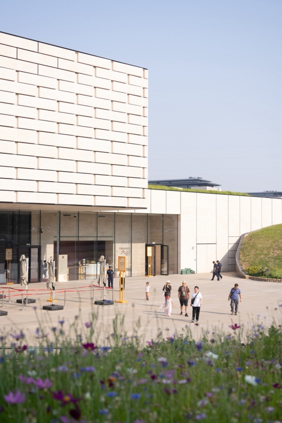 Luxian Ancient City Site Museum by BIAD Li Yinong Studio