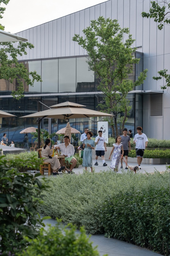 Nanjing Alibaba Center Landscape Design by FLO
