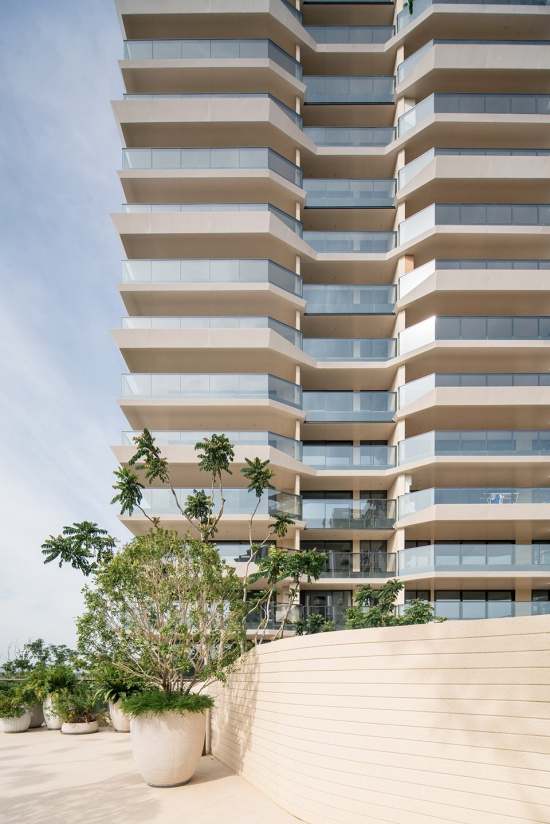 park lane complex phase ii sanya by peidong zhu line plus