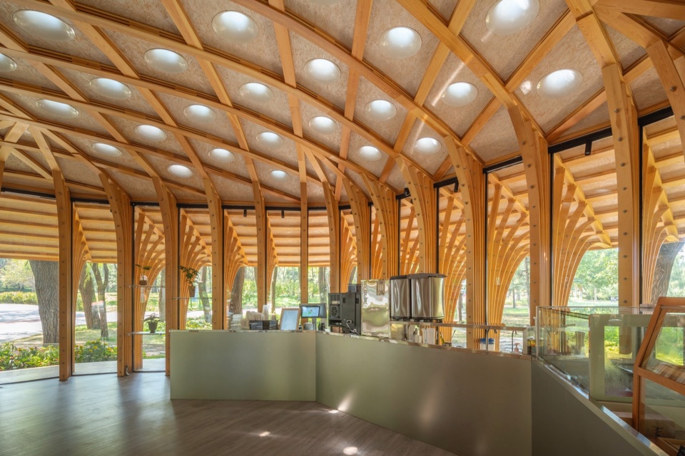 WEST GARDEN FLORIST by LUOstudio