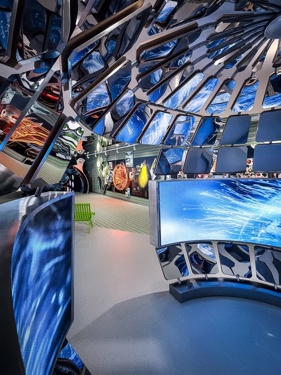 ongdeng ganwei fresh cut produce superfactory exhibition hall by fllllly design