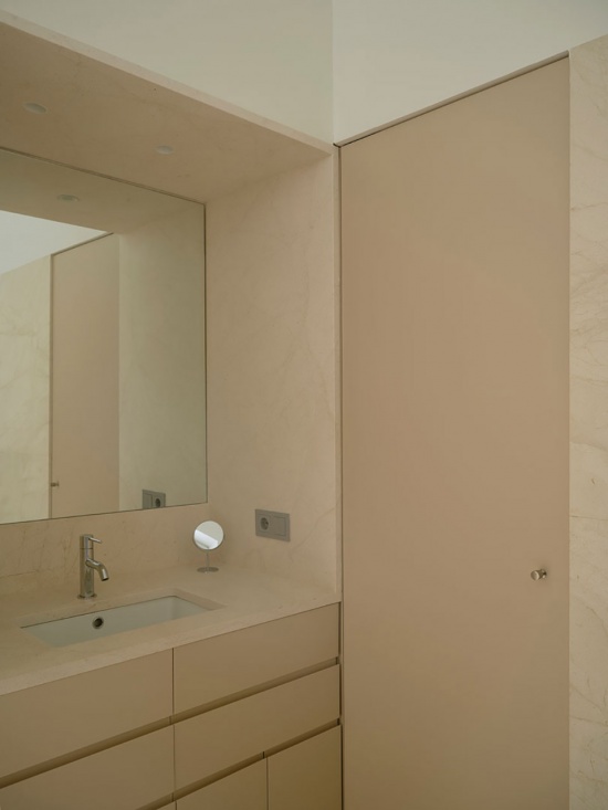 nested house by iterare arquitectos