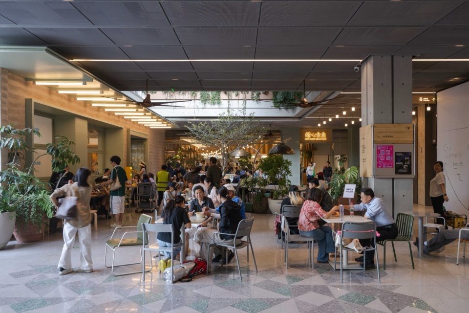 Wanhua Green Heart Food Market Yunlang Canteen by XU Studio