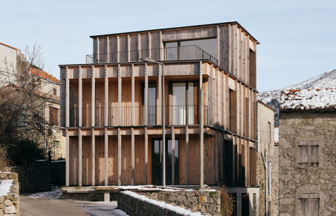 科西嘉Cristinacce市政公寓，法国 / Orma architettura