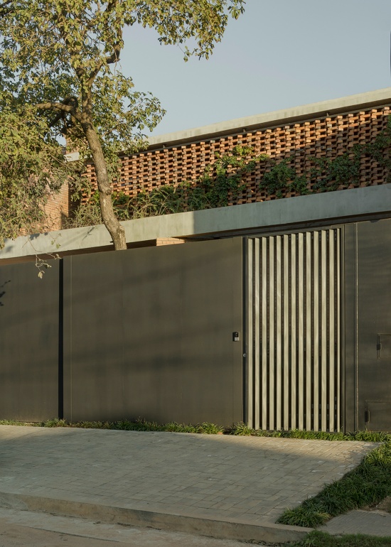 ME House by Equipo de Arquitectura