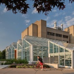 麦克马斯特大学生命科学楼与温室，加拿大 / Moriyama Teshima Architects