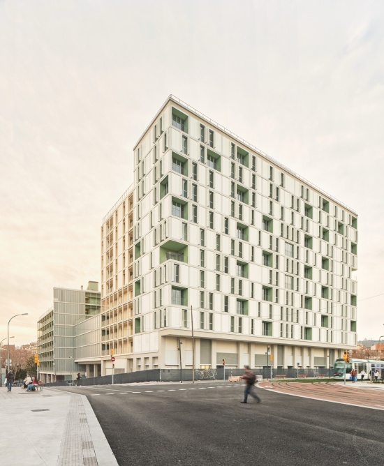 60 social housing units by sv60 cordon linan arquitectos