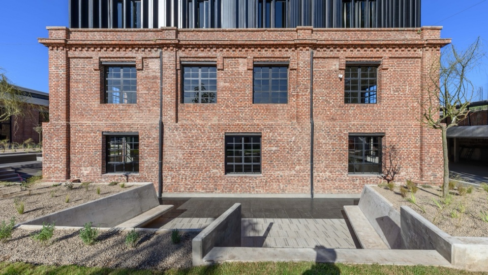 Anden Central by ESTUDIO MONTEVIDEO