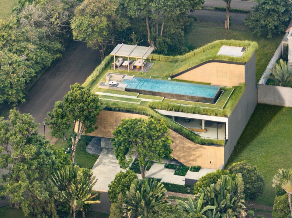 Split Mass Residence by K Thengono Design Studio jyd