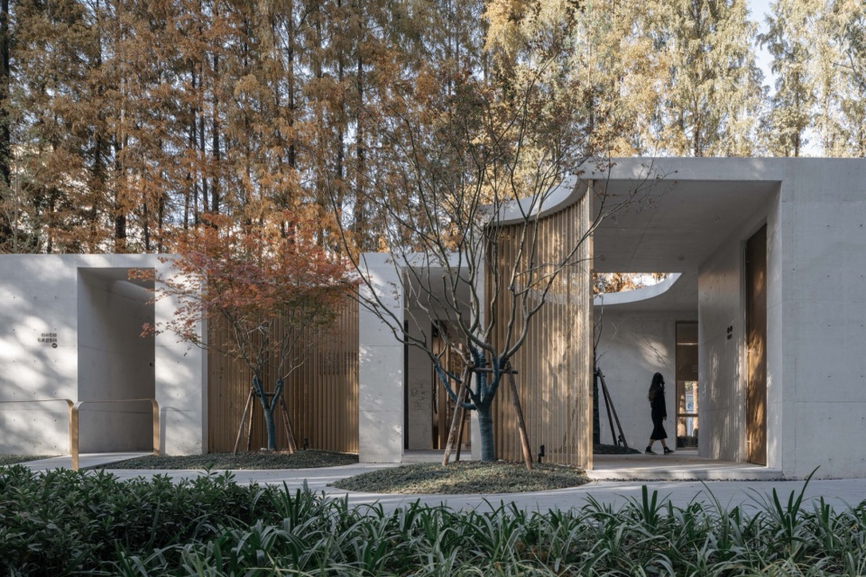 The Xuhui Toilet by VIASCAPE design