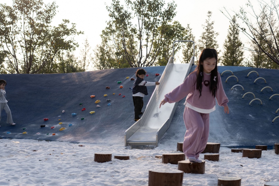 Wuxi Sanshuihui Tech Ecology Park by MYP INC.