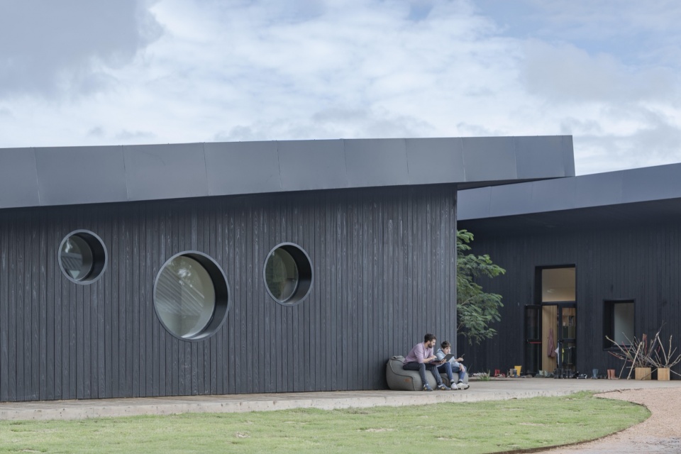 garzon school by rosan bosch studio