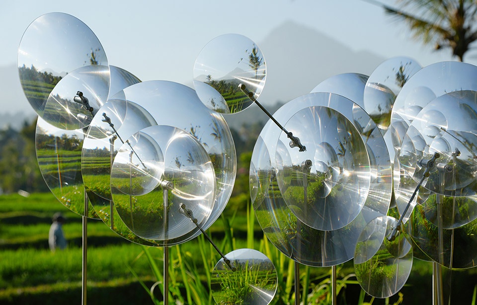 eccentric lenses by vincent leroy