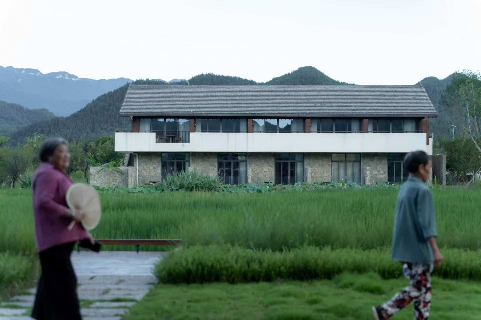 the baoluan paddy field homestay by yueji architectural design