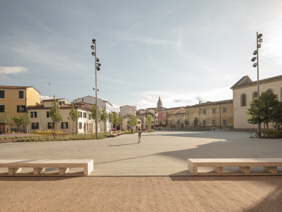 Piazza San Lorenzo Redevelopment by MICROSCAPE