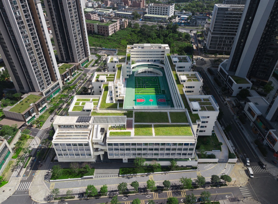 Shishan Campus Shenzhen Primary School Group Guangming School by AUBE