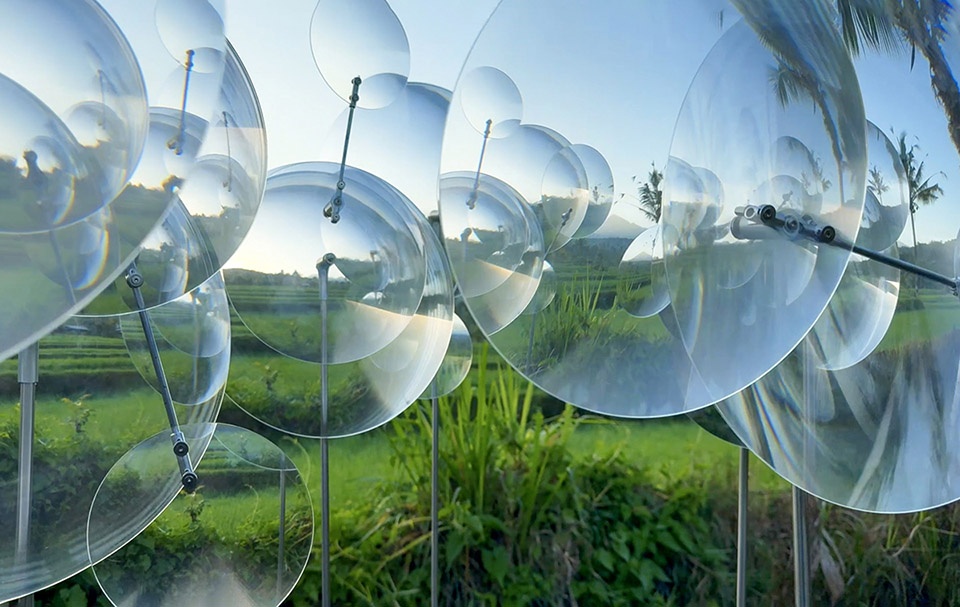eccentric lenses by vincent leroy