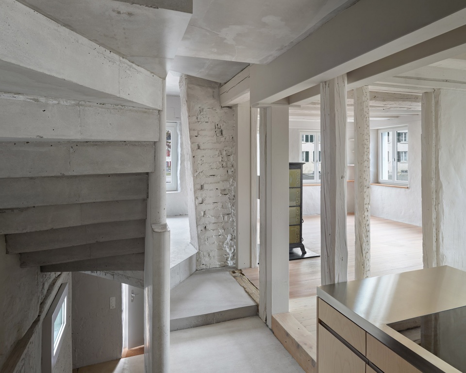 transformation flarzhaus uster by balissat kacani stefan wulser