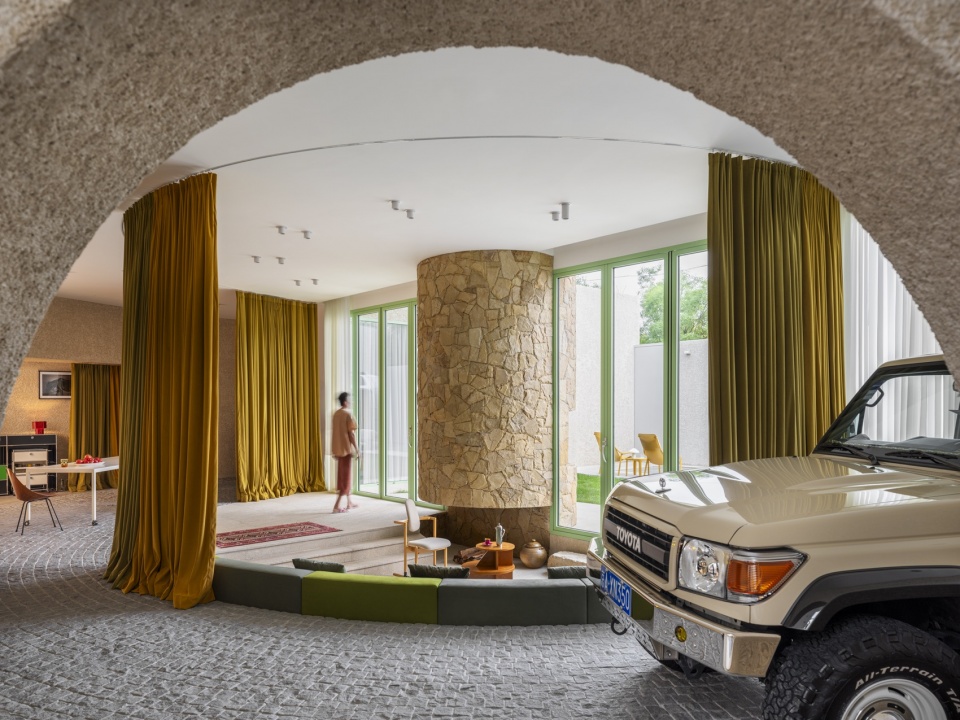 the car house by guo ban er