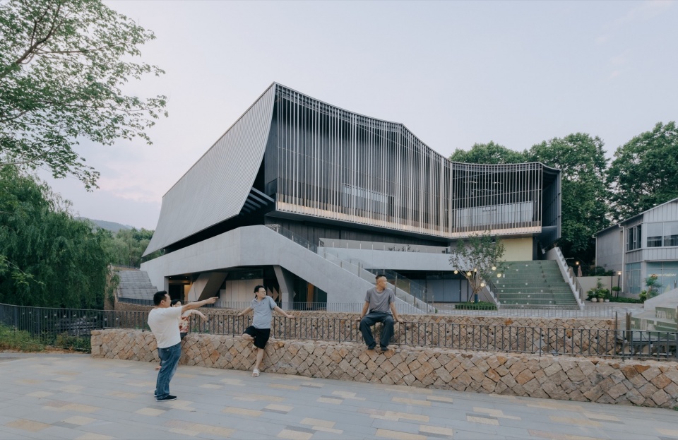 moganshan liaoyuan theater by incls