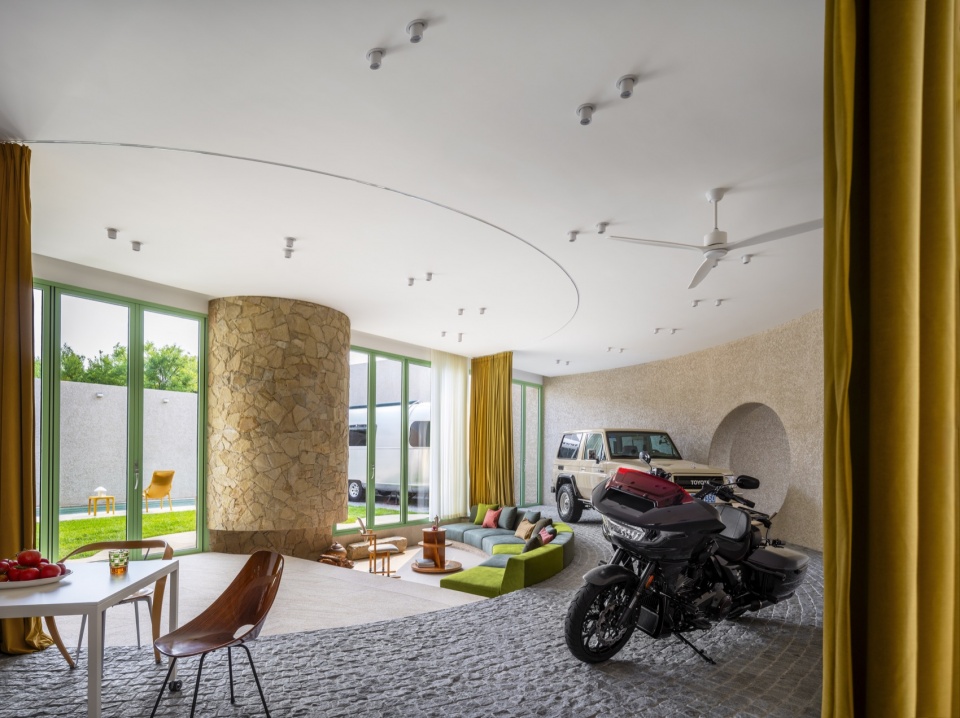 the car house by guo ban er